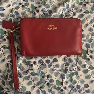 Coach wristlet wallet